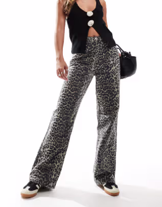 New Look wide leg jeans in leopard print