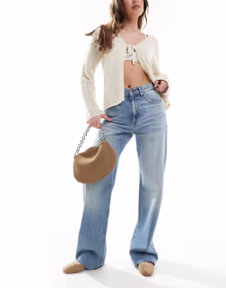 Pull&Bear straight leg high waist jeans in faded blue
